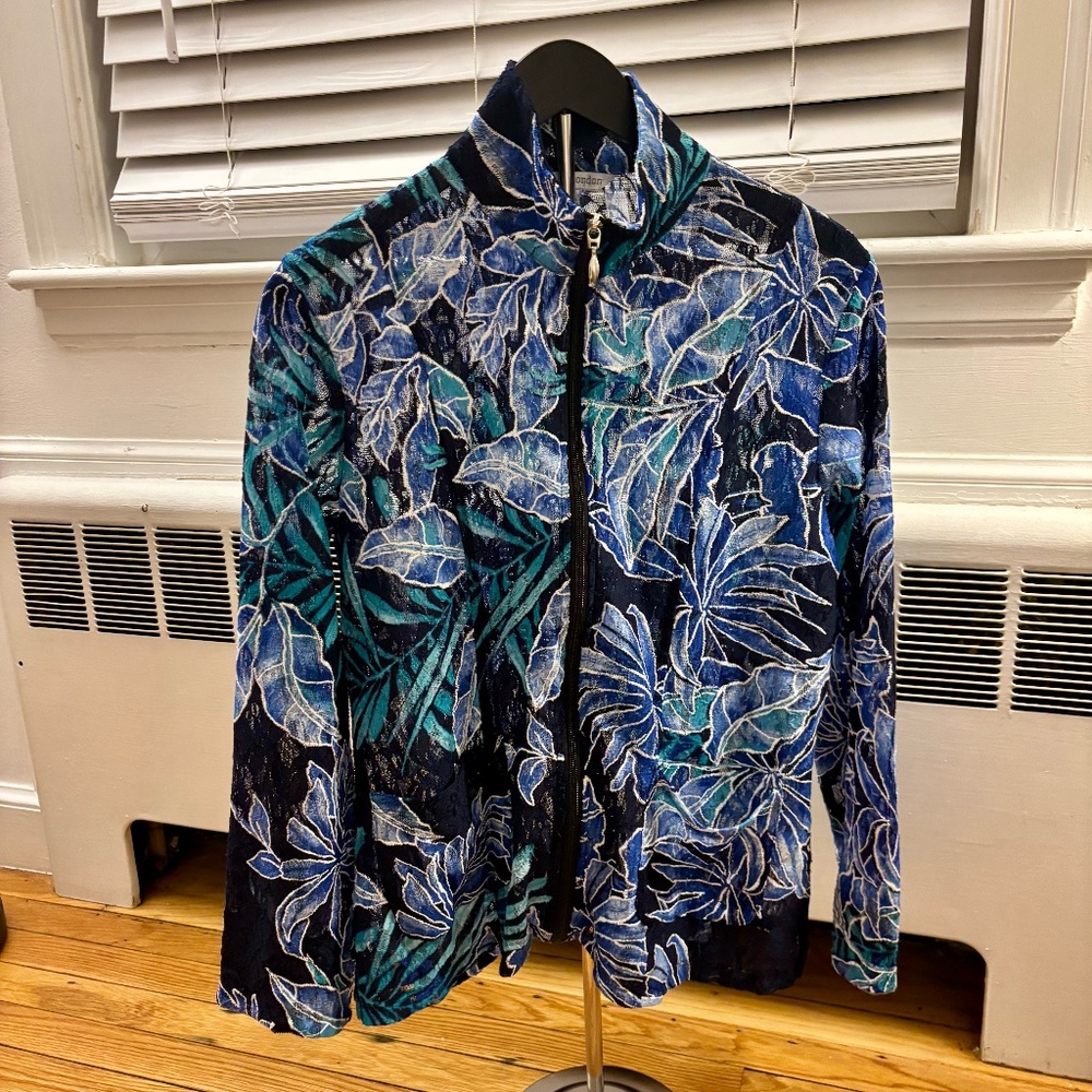 Like New Women's Semi-Sheer Tropical Zip Up Jacket Size Medium